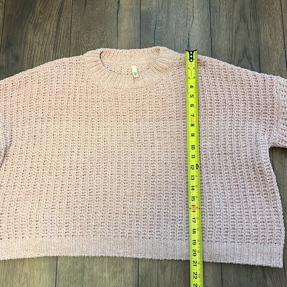 Elan boxy cropped oversized sweater size medium - Picture 4 of 6